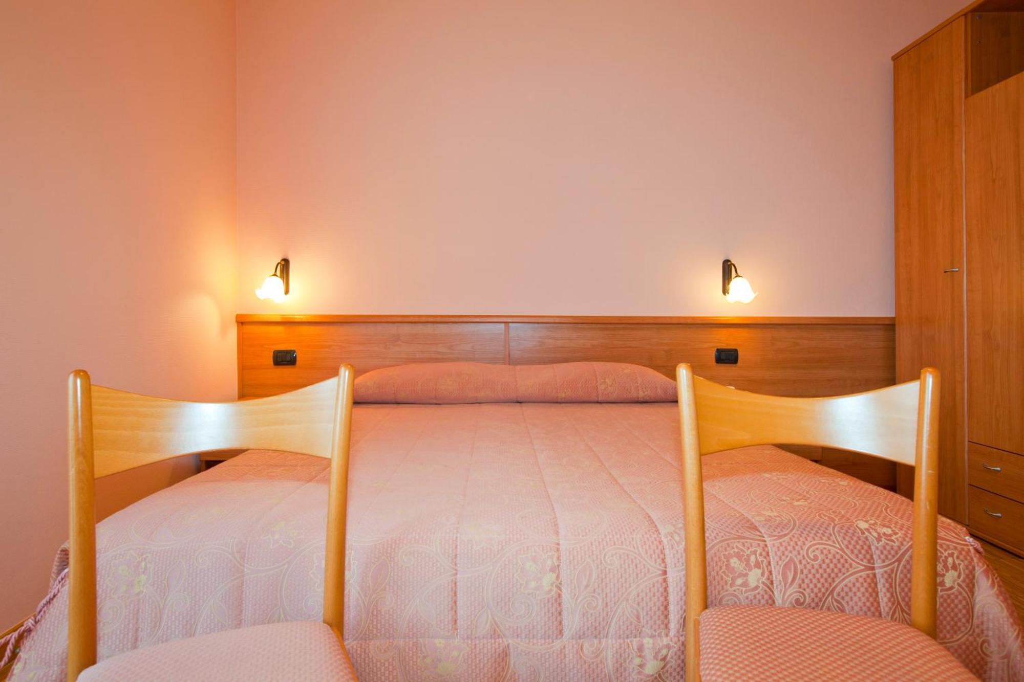 Hotel Migliorati Castione della Presolana Zimmer foto